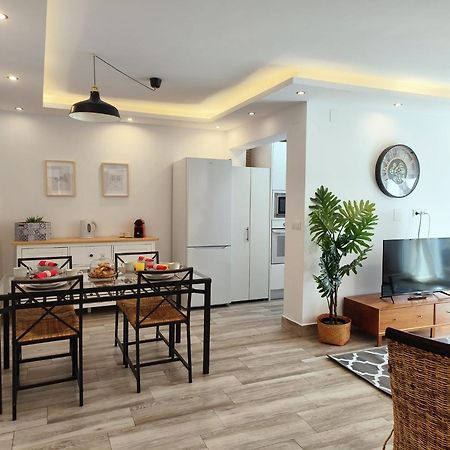 Sea View Apartment In Benalmádena Esterno foto